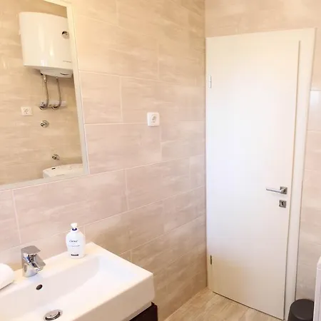 Rimski Put * Traù